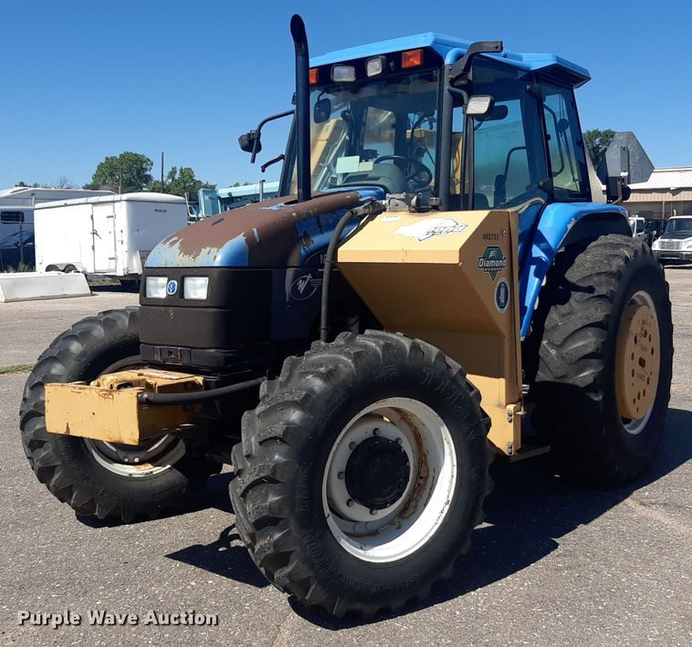 New Holland TS110 MFWD tractor - NY9675