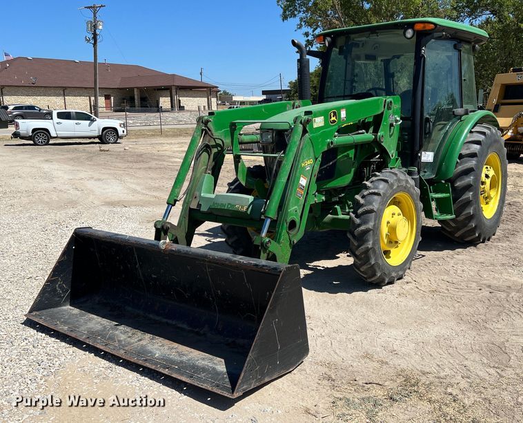 2015 John Deere 5075E  MFWD tractor - DN3124
