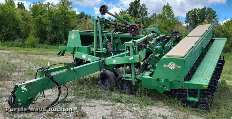 Great Plains 3020  grain drill - DP5233