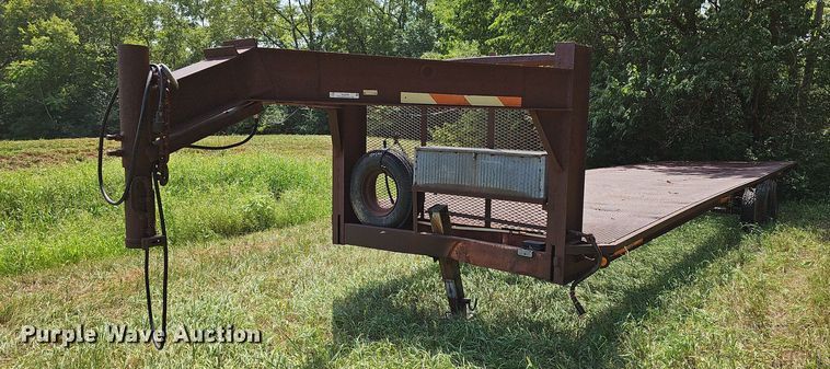 2006 Shop built  hay bale trailer - NU9206