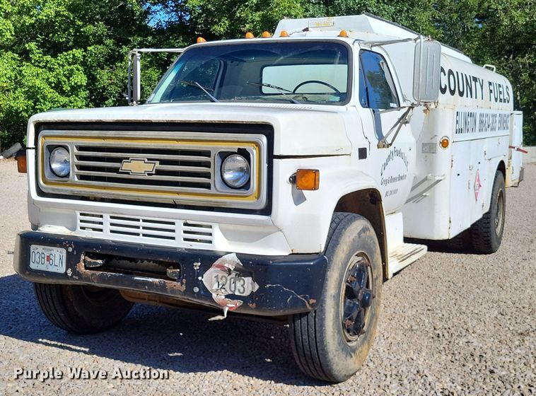 1988  Chevrolet C60  fuel truck - LS9683