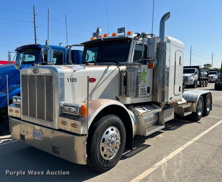 2007 Peterbilt 379  semi truck - NL9520