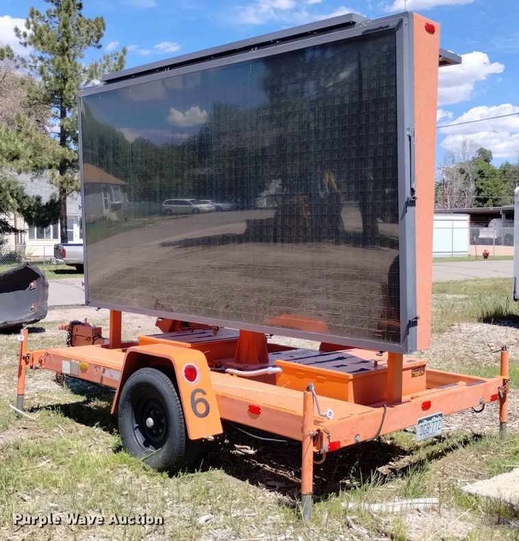 1999 PSC message board trailer - DP3389