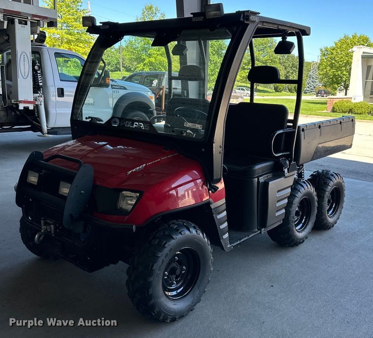 2008 Polaris Ranger 700  utility vehicle - LQ9008