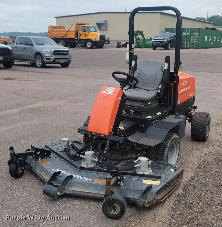 Jacobsen Turfcat 628D  lawn mower - LQ9116