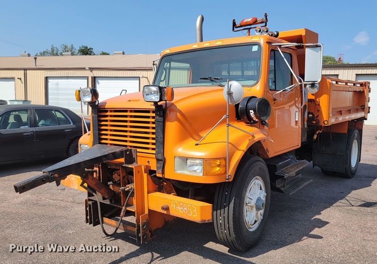 1996 International 4700  dump truck - LQ9278