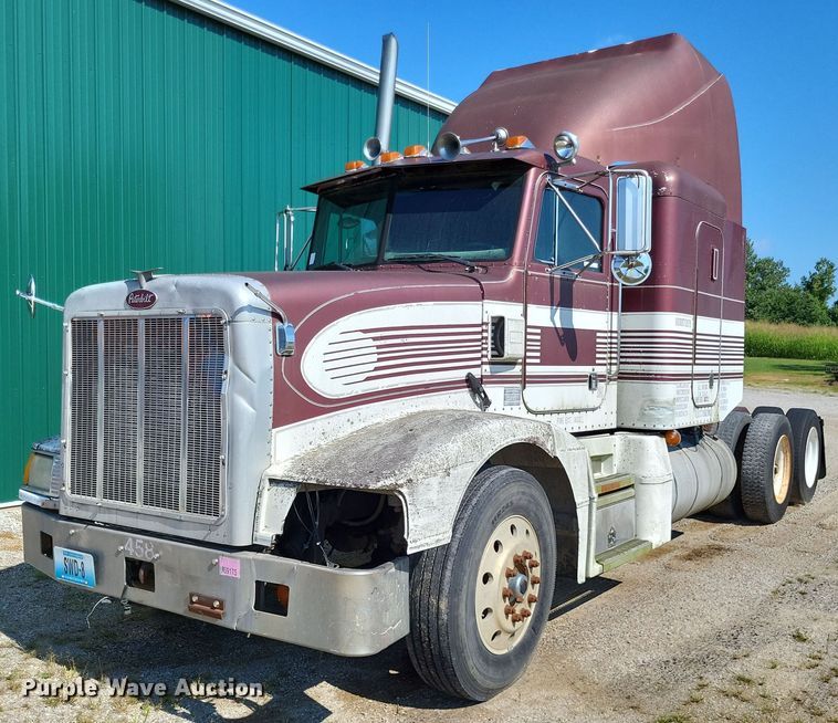 1993 Peterbilt 377  semi truck - LS9705