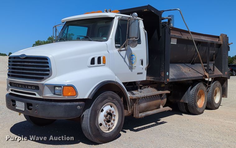 2007 Sterling LT8500  dump truck - LY9309