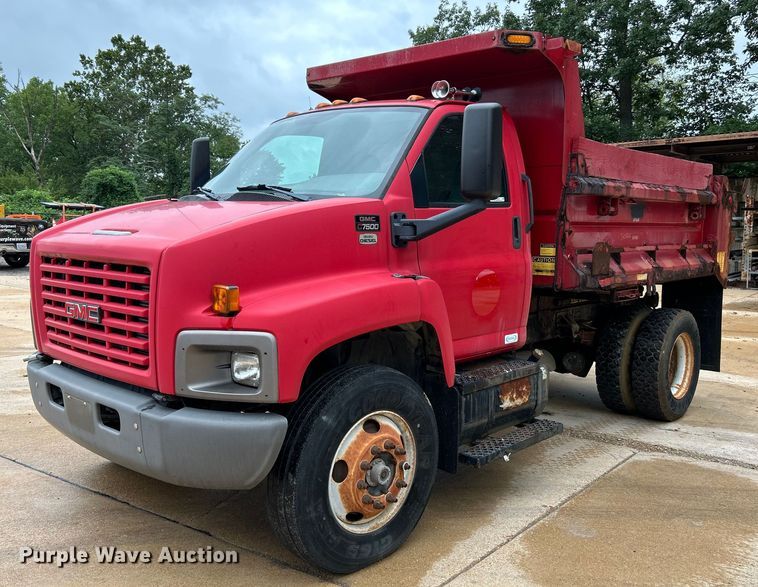 2009 GMC C7500  dump truck - NL9400