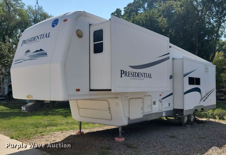 2005 Holiday Rambler Presidential  camper - DN4105