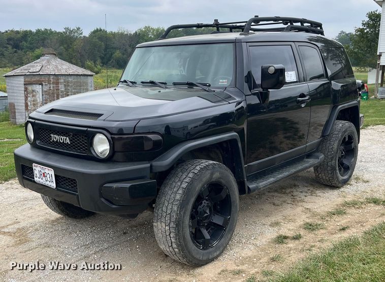2007 Toyota FJ Cruiser  SUV - DP2054