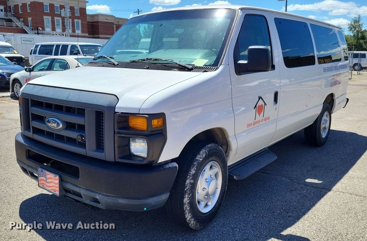 2014 Ford    E350 Super Duty van - DP5220