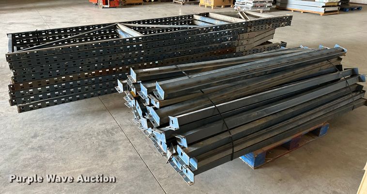 T-bolt pallet racking - JW9979