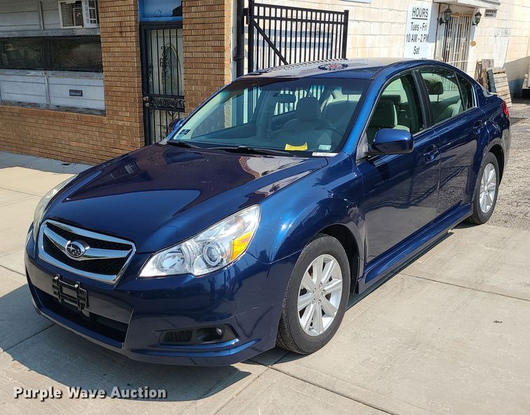 2011 Subaru Legacy - MJ9313