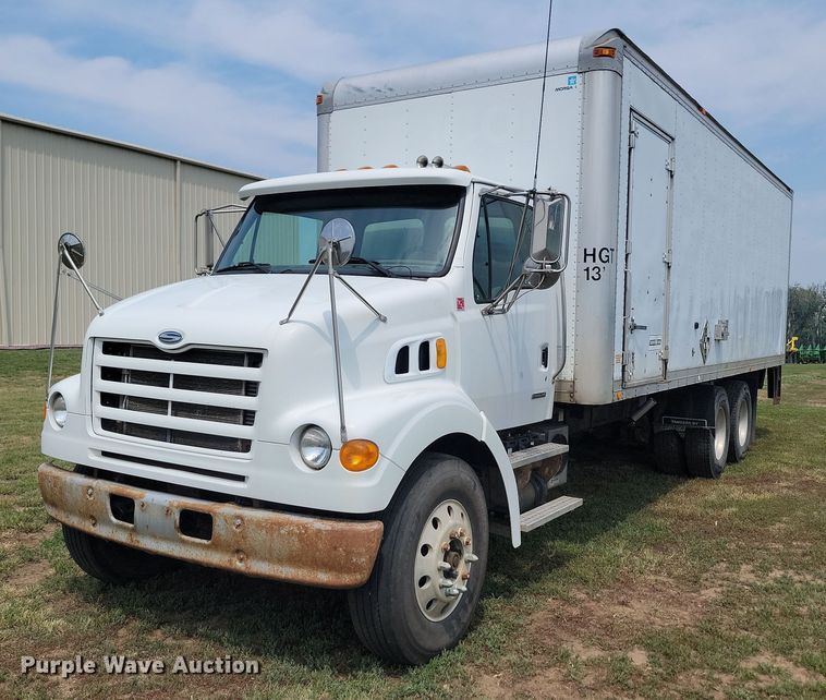 2005 Sterling LT7500  box truck - ML9511