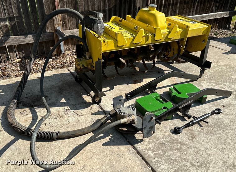 John Deere 261  tiller - NF9145