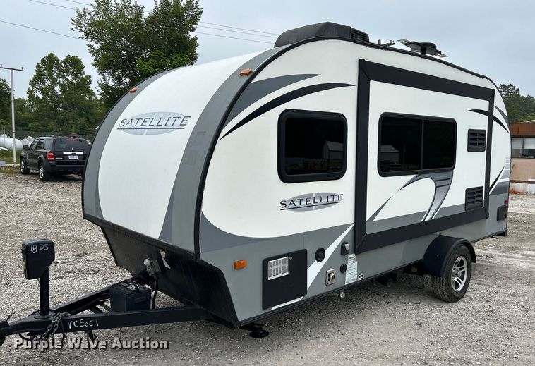2017 Starcraft Satellite  camper - NL9551