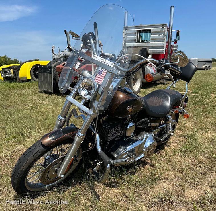 2013 Harley Davidson Dynaglide  motorcycle - OC9170