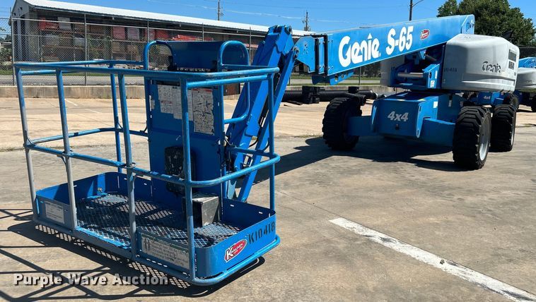 2013 Genie S-65  boom lift - DJ6249