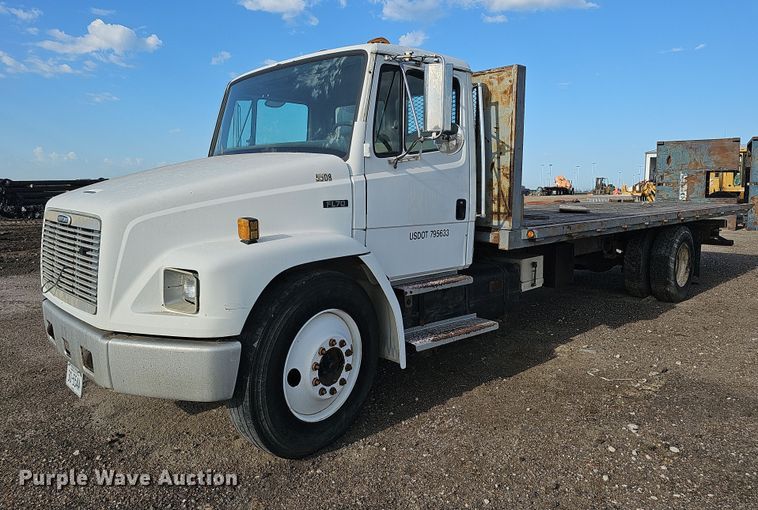 1997 Freightliner FL70  rollback truck - DQ0274