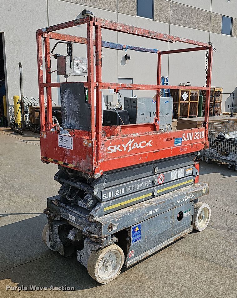Skyjack SJIII 3219 scissor lift - DQ0308