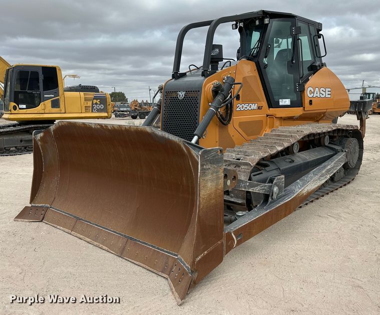 2018 Case 2050M XLT  dozer - DQ1381