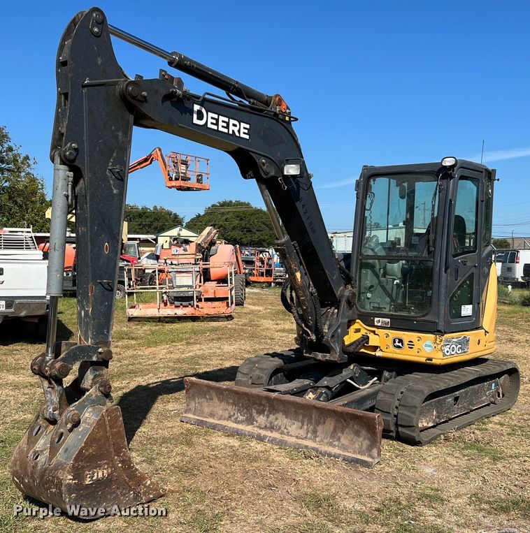 2016 John Deere 60G  mini excavator - DQ2171