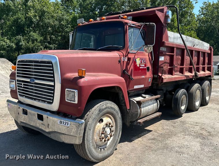1993 Ford LT8000  dump truck - DS2259