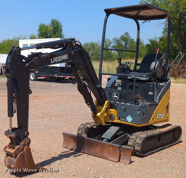 2014 John Deere 17D  mini excavator - KB9400