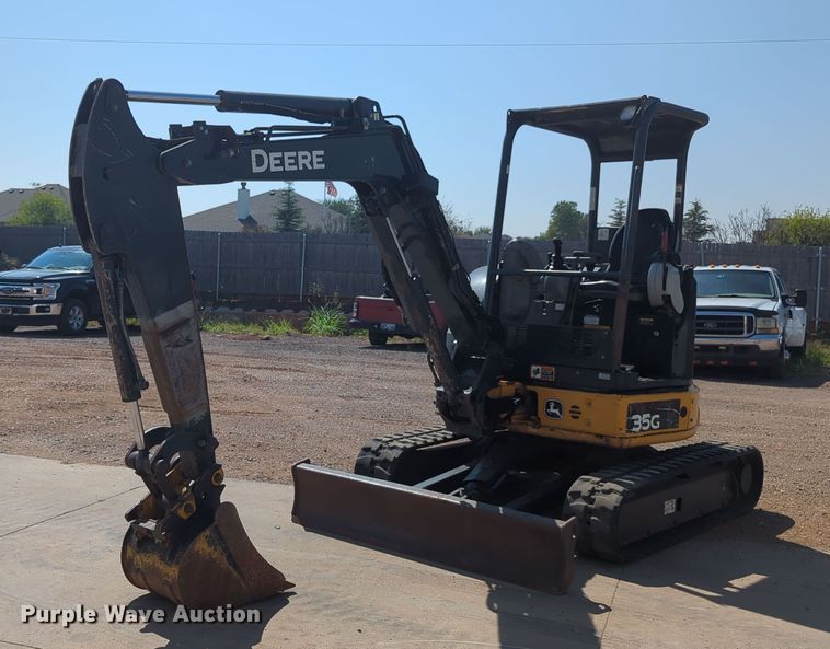 2017 John Deere 35G  mini excavator - KB9406