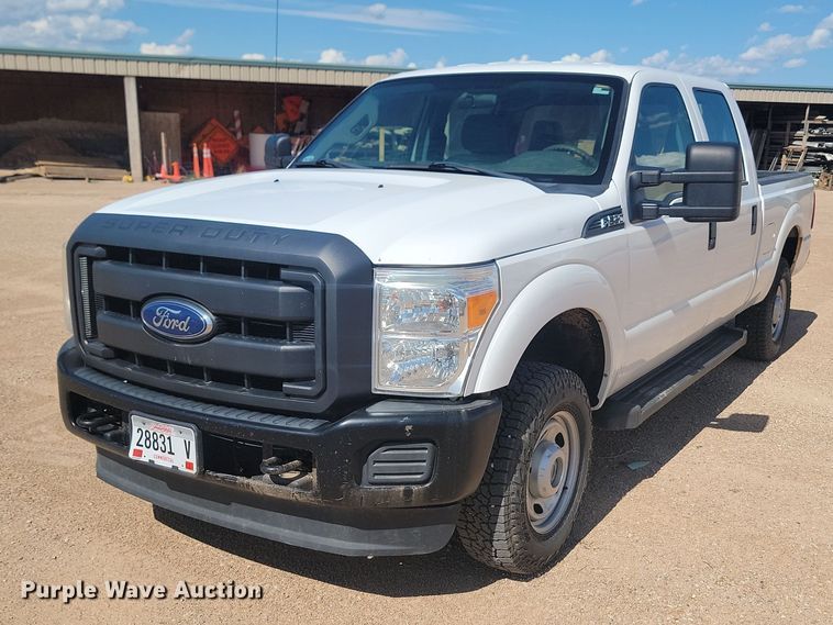 2012 Ford F-250  Super Duty  Crew Cab pickup truck - LQ9228