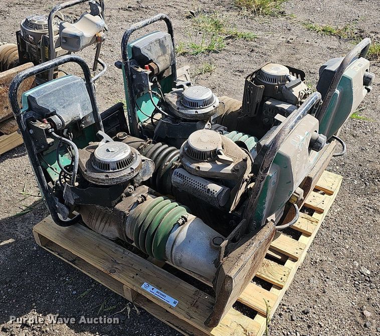 (4) Wacker Neuson plate compactors - MD9985