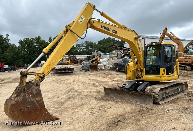 2011 Komatsu PC138USLC-8  excavator - NL9489
