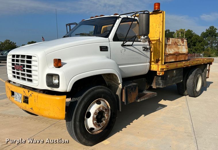 2000 GMC C6500  flatbed truck - NL9574