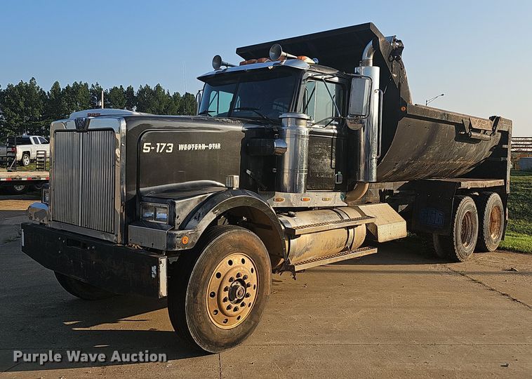 1993 Western Star 4964F  dump truck - NT9966