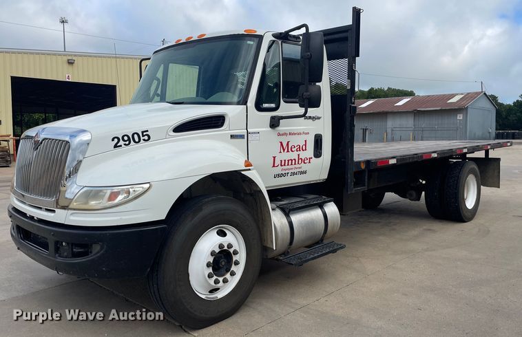 2012 International DuraStar 4300  dump flatbed truck - NY9553