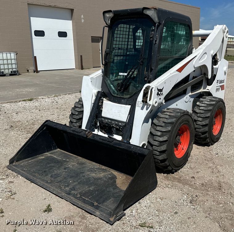 2018 Bobcat S740  skid steer loader - OC9405