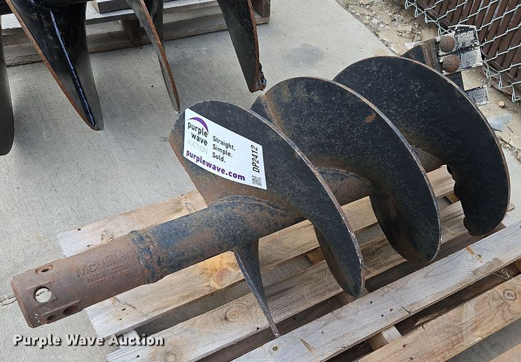McMillen  post hole auger - DP2412