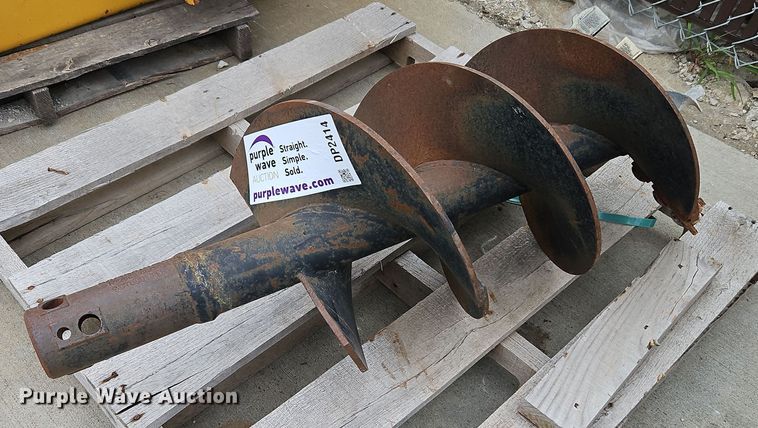 McMillen  post hole auger - DP2414