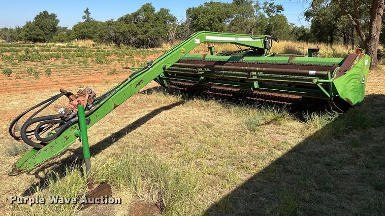 John  Deere 1600  swather / windrower - DQ1419