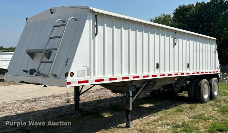 2011 Neville Built  grain trailer - ML9246