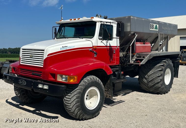2000 International Turbo Easy Rider  applicator truck - ML9268