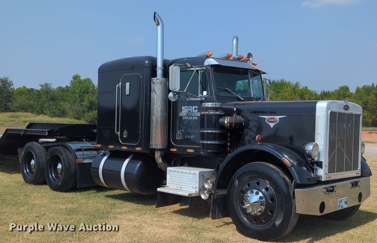 1981 Peterbilt 359  semi truck - NT9426