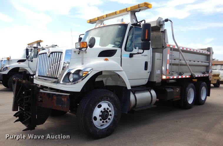 2014 International WorkStar 7500 dump truck - DN8682