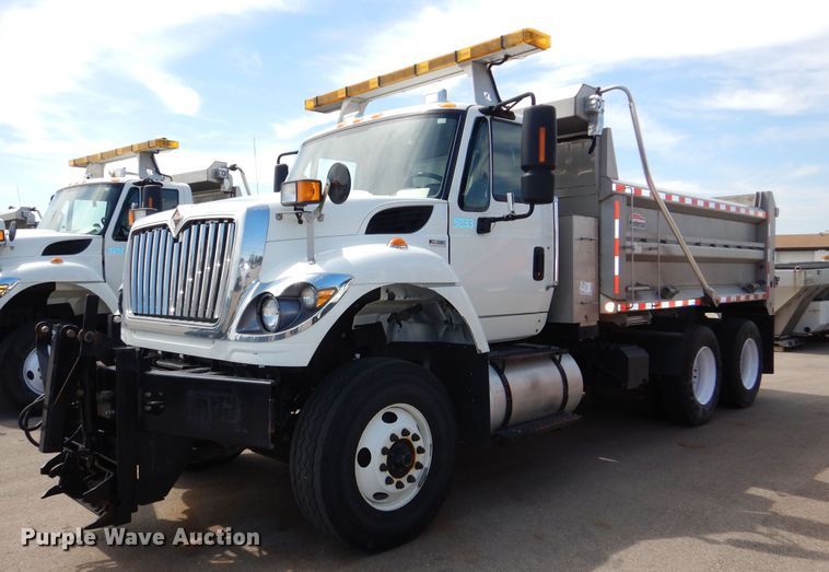 2015 International WorkStar 7500 dump truck - DN8683