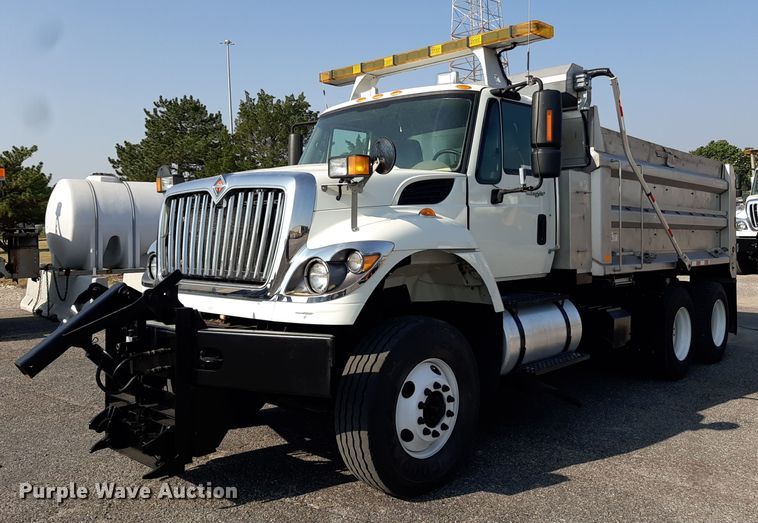 2014 International WorkStar 7500  dump truck - NF9035