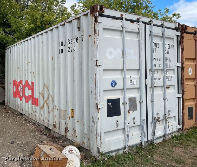 Shipping container - DL3977