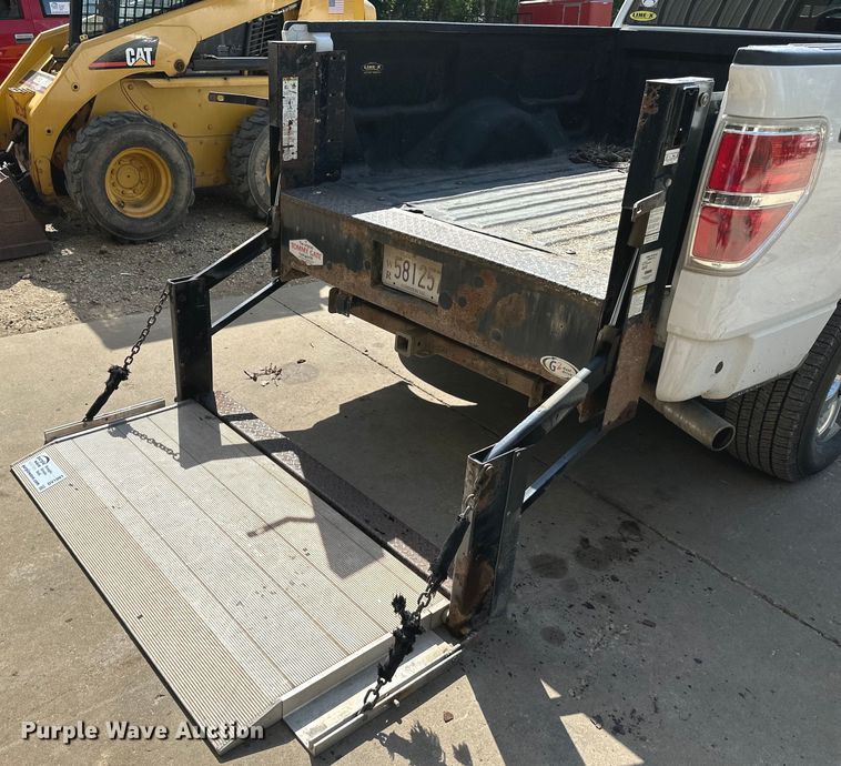 Tommy Gate  end gate lift - DV1001