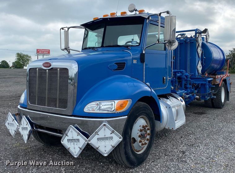2013 Peterbilt PB337  fuel truck - KB9432