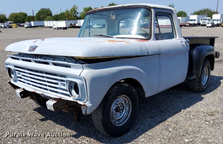 1963 Ford F100  pickup truck - KW9021